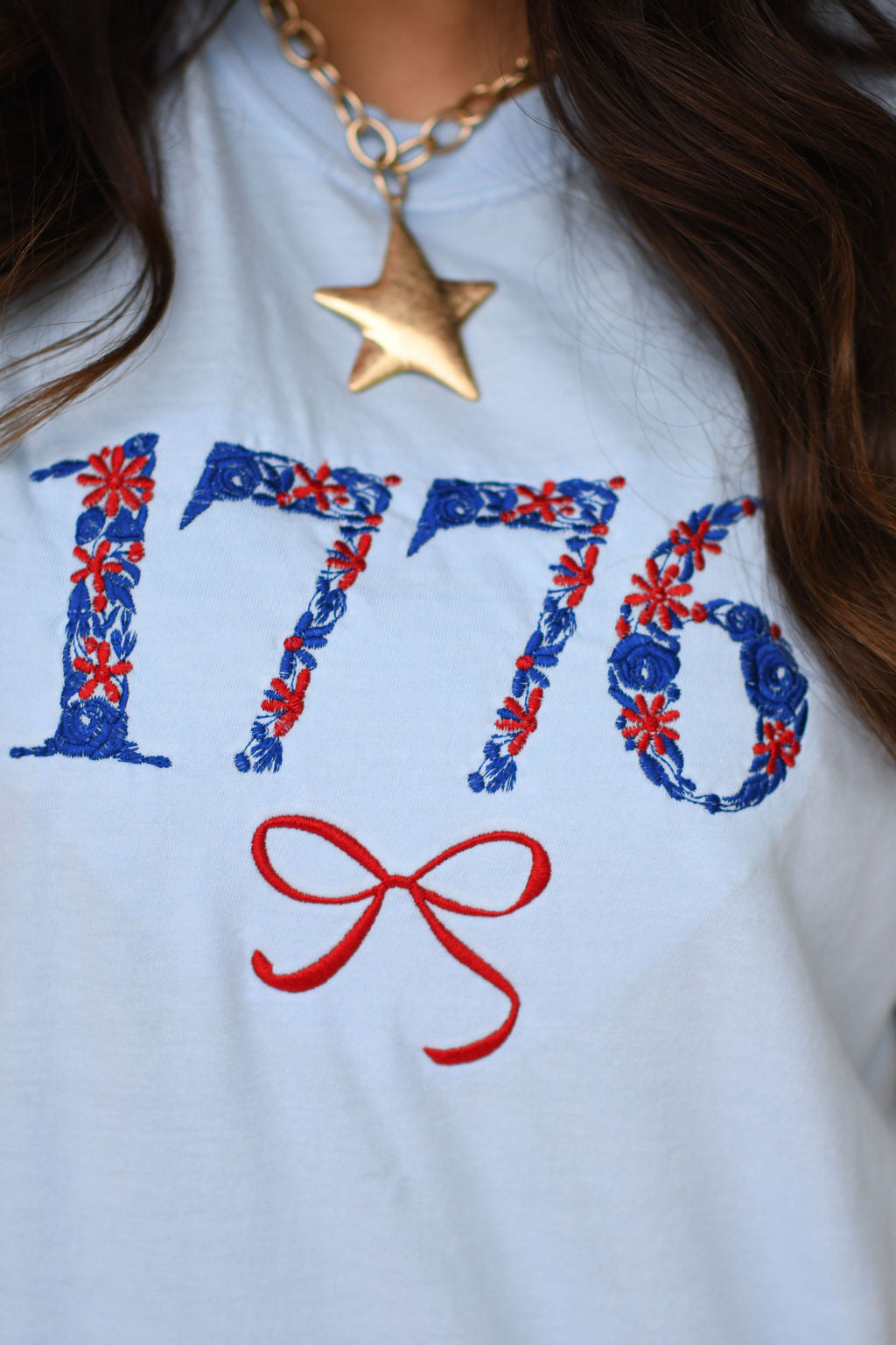 1776 FLORAL EMBROIDERED TEE